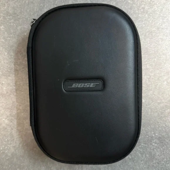 Bose QuietComfort 35 Noise Cancelling Headphones - Picture 5 of 5